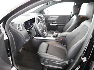 MERCEDES-BENZ GLA 200 Progressive