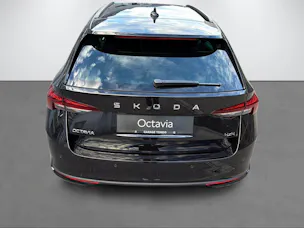 SKODA Octavia Combi 2.0 TSI Selection 4x4 DSG