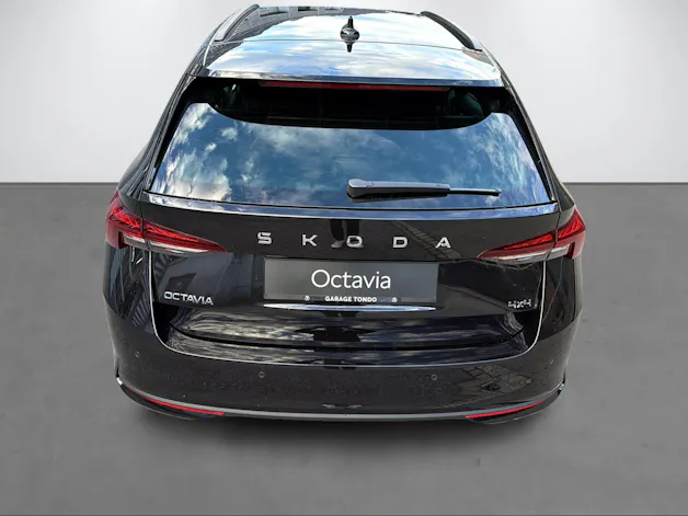 SKODA Octavia Combi 2.0 TSI Selection 4x4 DSG