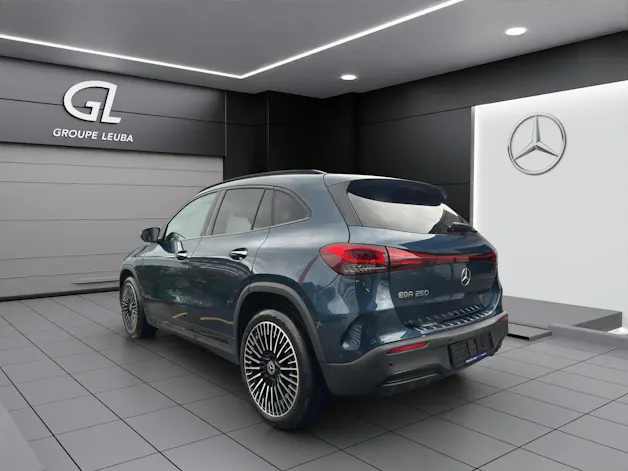 MERCEDES-BENZ EQA 250 AMG Line AMG Line