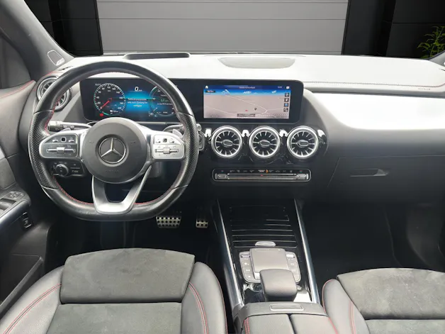 MERCEDES-BENZ EQA 250 AMG Line AMG Line