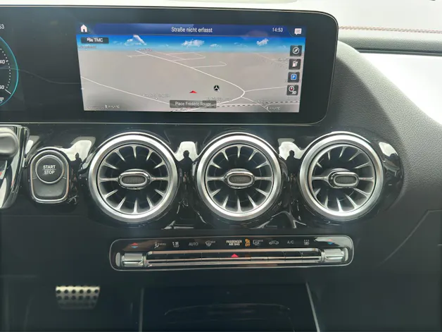 MERCEDES-BENZ EQA 250 AMG Line AMG Line