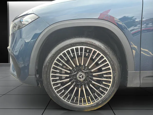 MERCEDES-BENZ EQA 250 AMG Line AMG Line