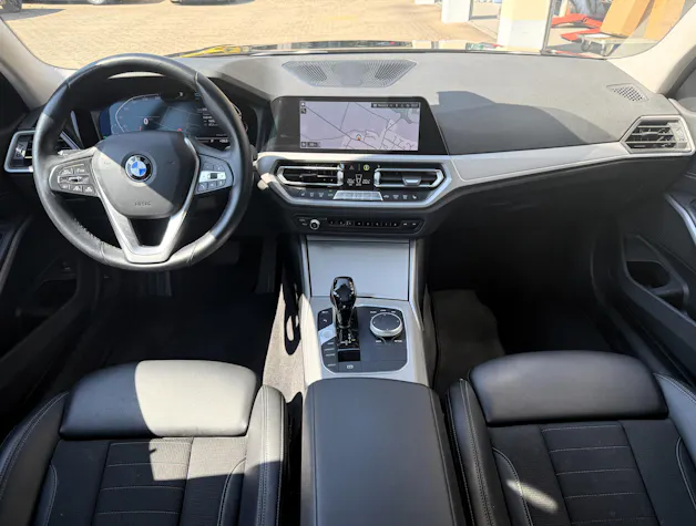 BMW 320d xDrive 48V Touring Steptronic