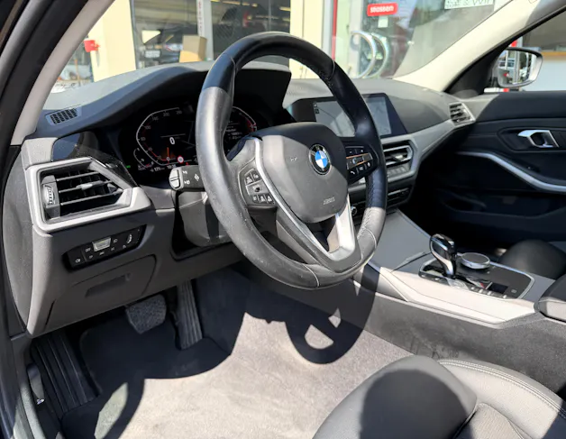 BMW 320d xDrive 48V Touring Steptronic