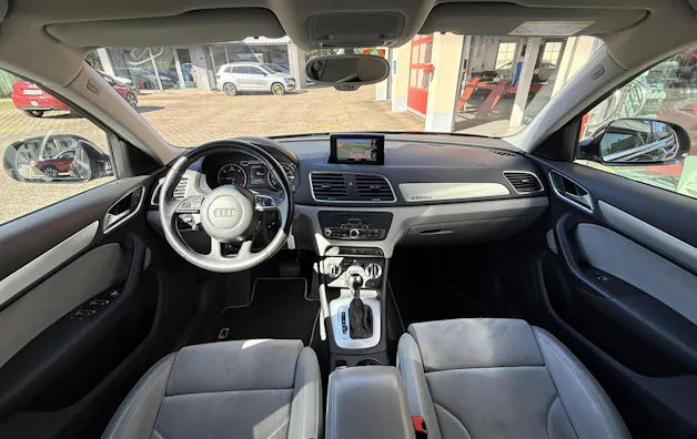 AUDI Q3 2.0 TDI quattro S-tronic