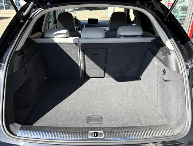 AUDI Q3 2.0 TDI quattro S-tronic