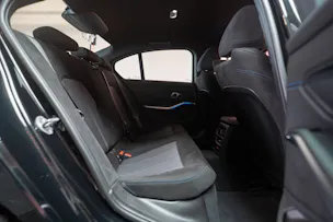 BMW 330d xDrive SAG / LCI / 360°Kamera / Ambientebeleuchtung