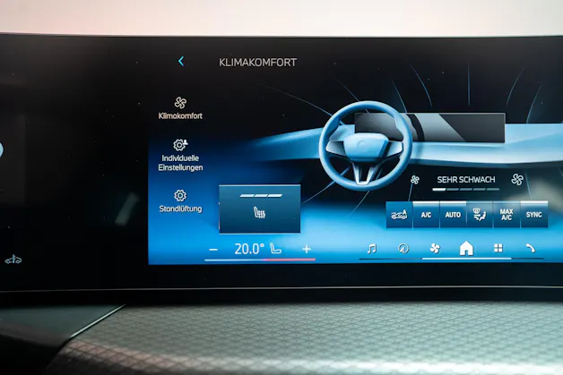 BMW 330d xDrive SAG / LCI / 360°Kamera / Ambientebeleuchtung