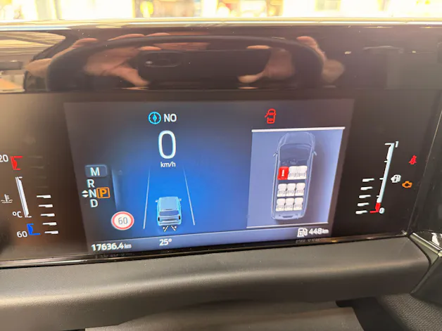 FORD Tourneo Bus 320 L1H1 Titanium Automat