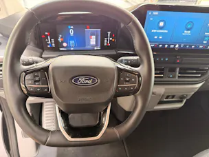 FORD Tourneo Bus 320 L1H1 Titanium Automat
