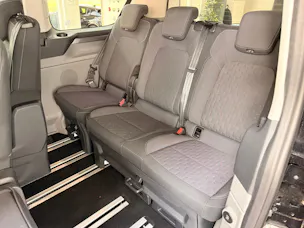 FORD Tourneo Bus 320 L1H1 Titanium Automat