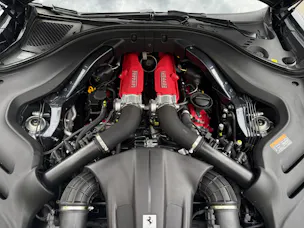 FERRARI Roma 3.9 V8 T