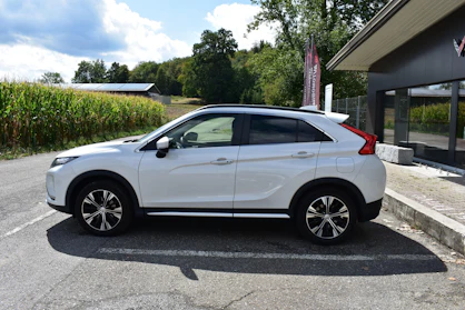 MITSUBISHI ECLIPSE CROSS 7