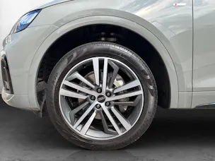 AUDI Q5 40 TDI Black Edition quattro S-tronic