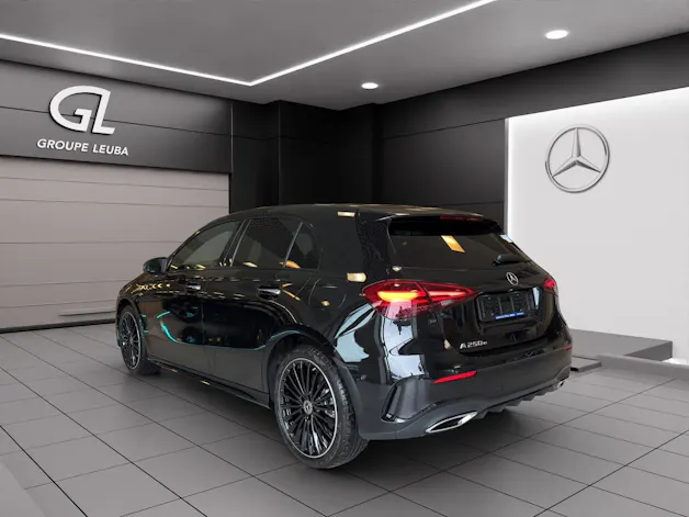 MERCEDES-BENZ A 250 e EQ Star 8G-DCT