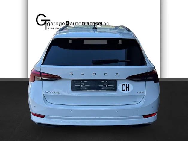 SKODA Octavia Combi 2.0 TSI Ambition DSG 4x4