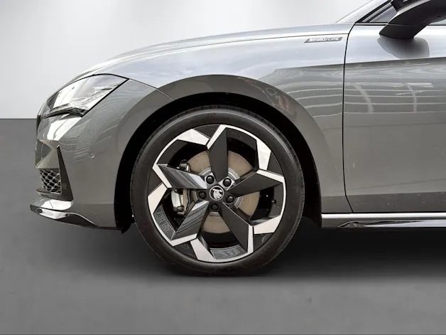 SKODA Superb Combi 2.0 TSI Sportline 4x4 DSG