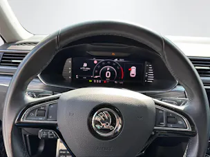 SKODA Superb 2.0 TSI DSG