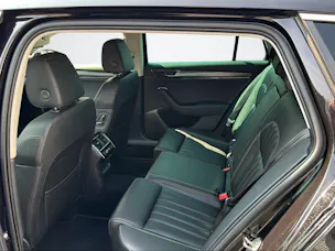 SKODA Superb 2.0 TSI DSG