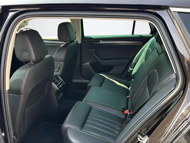 SKODA Superb 2.0 TSI DSG