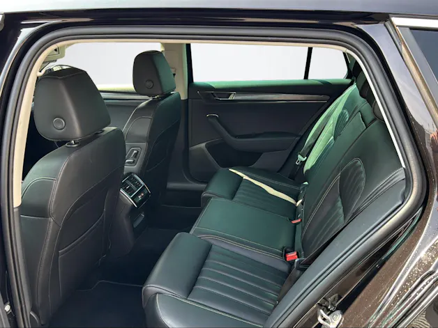 SKODA Superb 2.0 TSI DSG