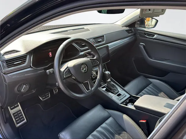 SKODA Superb 2.0 TSI DSG