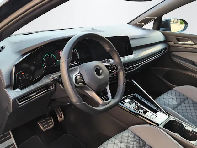 VW GOLF VIII VARIANT 2.0 TSI R-LINE DSG 4MOTION