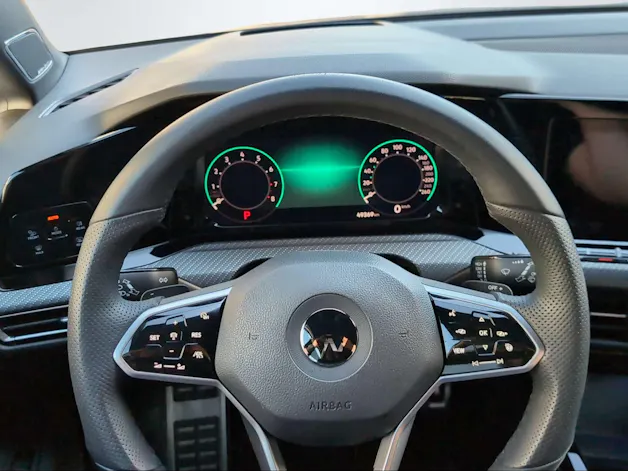 VW GOLF VIII VARIANT 2.0 TSI R-LINE DSG 4MOTION