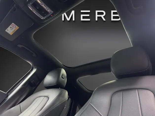 MERCEDES-BENZ GLA 200