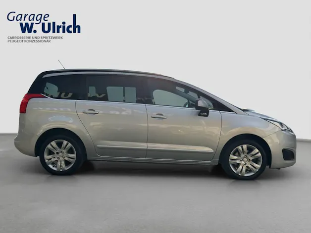 PEUGEOT 5008 2.0 BlueHDi Allure