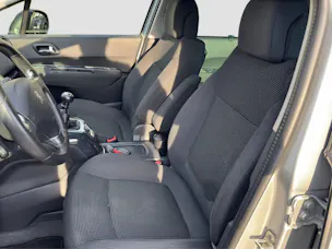 PEUGEOT 5008 2.0 BlueHDi Allure