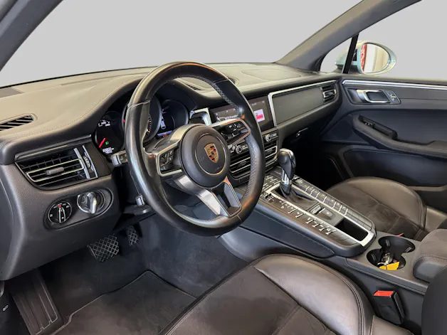 PORSCHE Macan GTS PDK