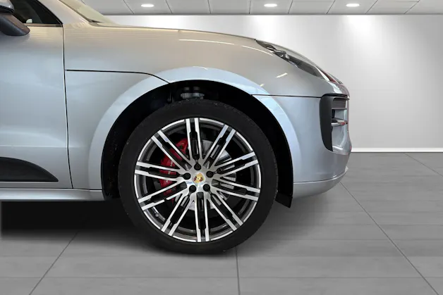 PORSCHE Macan GTS PDK