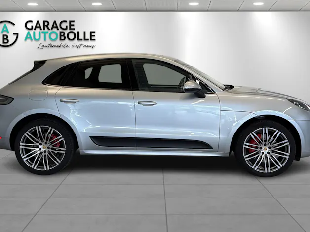PORSCHE Macan GTS PDK