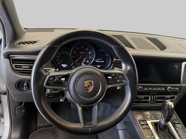 PORSCHE Macan GTS PDK
