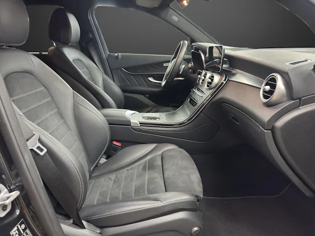 MERCEDES-BENZ GLC 220 d AMG Line 4Matic