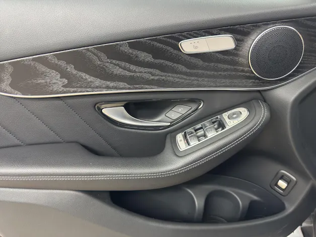 MERCEDES-BENZ GLC 220 d AMG Line 4Matic