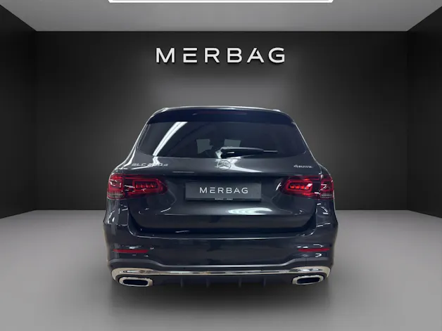 MERCEDES-BENZ GLC 220 d AMG Line 4Matic