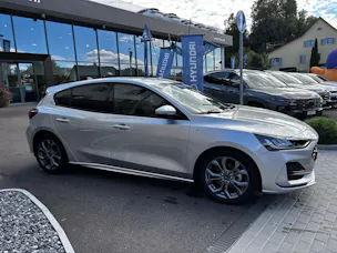 FORD Focus 1.0 MHEV ST-Line X Automat