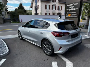 FORD Focus 1.0 MHEV ST-Line X Automat