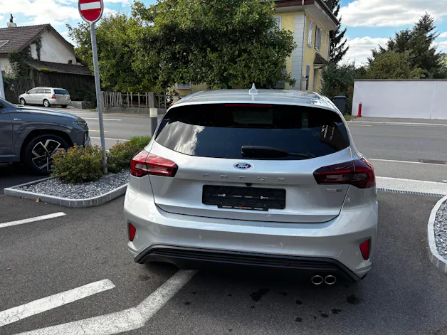 FORD Focus 1.0 MHEV ST-Line X Automat