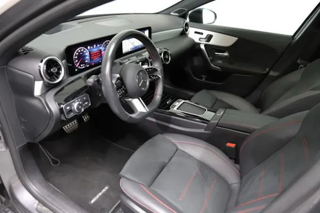 MERCEDES-BENZ A 220 4Matic 8G-DCT