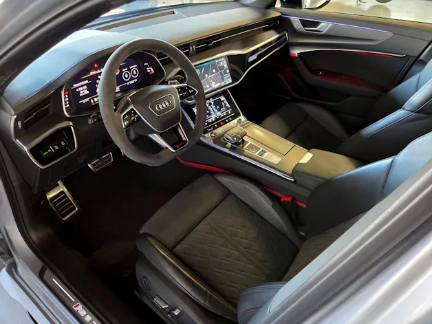AUDI RS6 Avant 4.0 V8 TFSI quattro T-Tronic