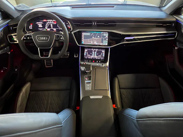 AUDI RS6 Avant 4.0 V8 TFSI quattro T-Tronic