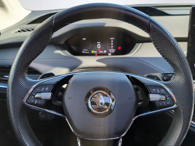 SKODA ENYAQ IV 80X