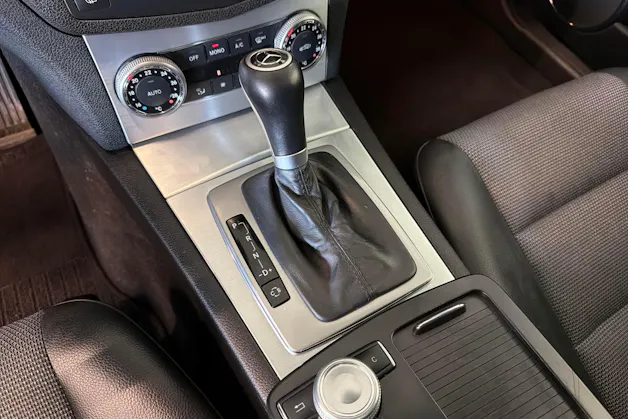 MERCEDES-BENZ C 300 (280) Avantgarde 4Matic 7G-Tronic