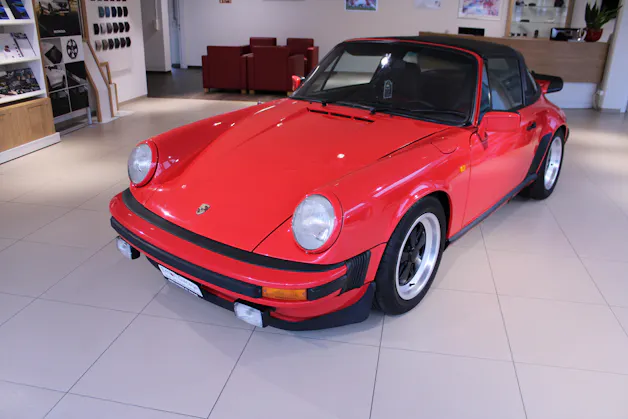 PORSCHE 911 SC Targa