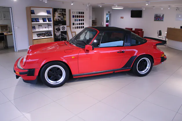 PORSCHE 911 SC Targa
