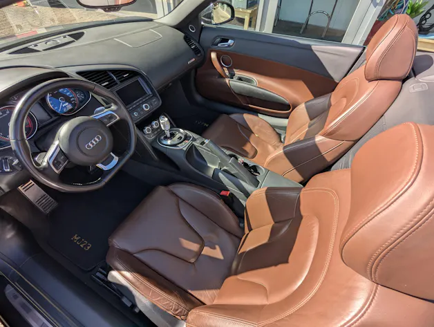 AUDI R8 Spyder 5.2 R-Tronic
